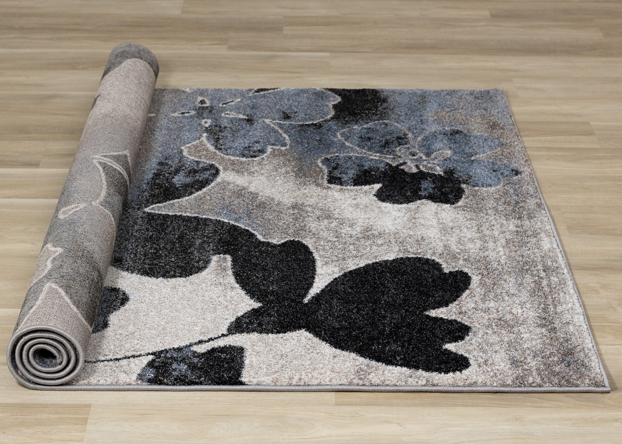 5' X 8' Blue Cream And Black Botanical Leaves Area Rug - Home & Garden