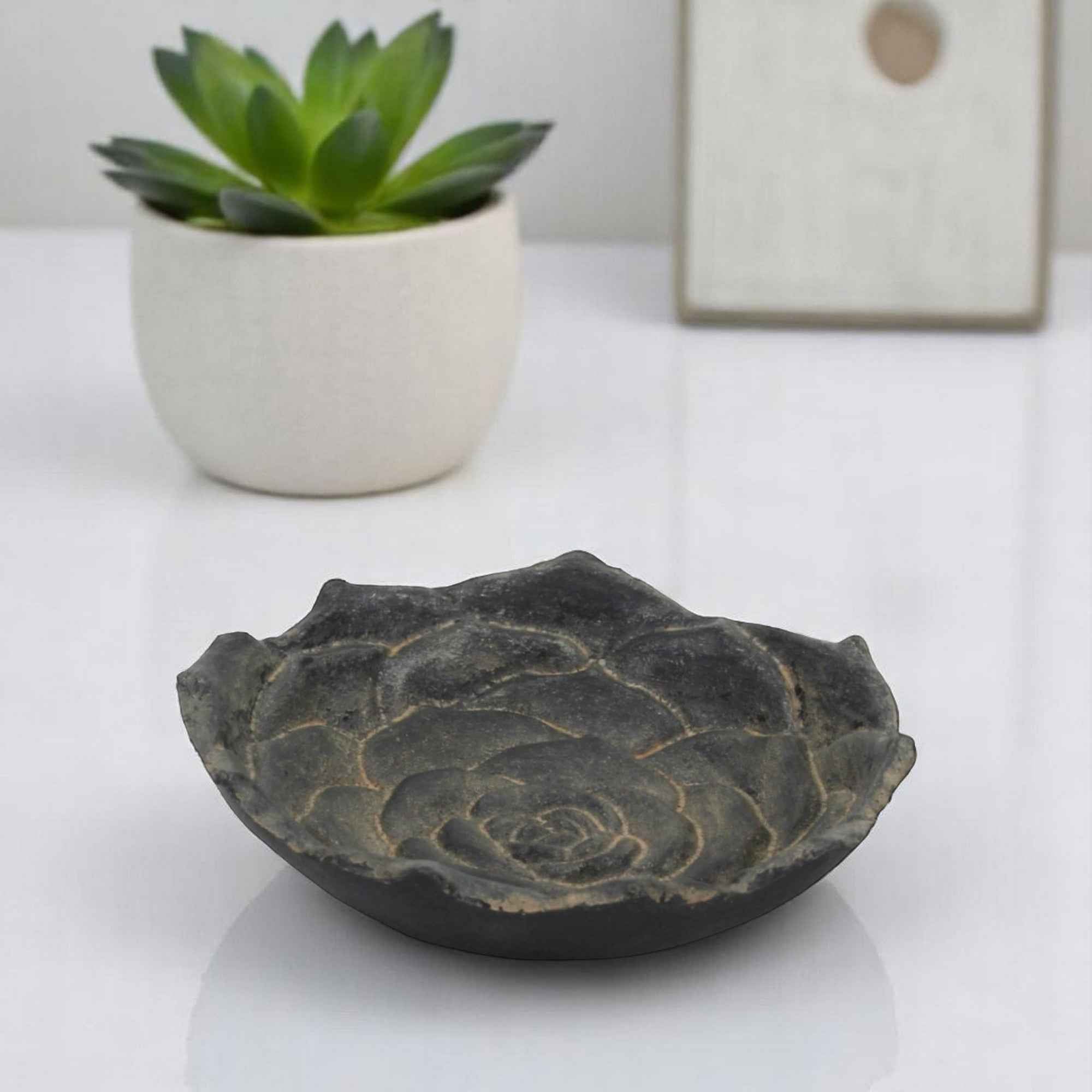 5" Black Novelty Metal Handmade Tray