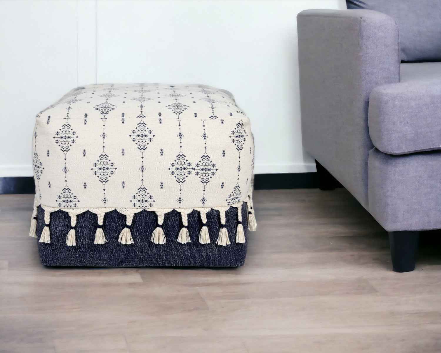 18" Natural And Navy Blue Cotton Medallion Pouf Ottoman