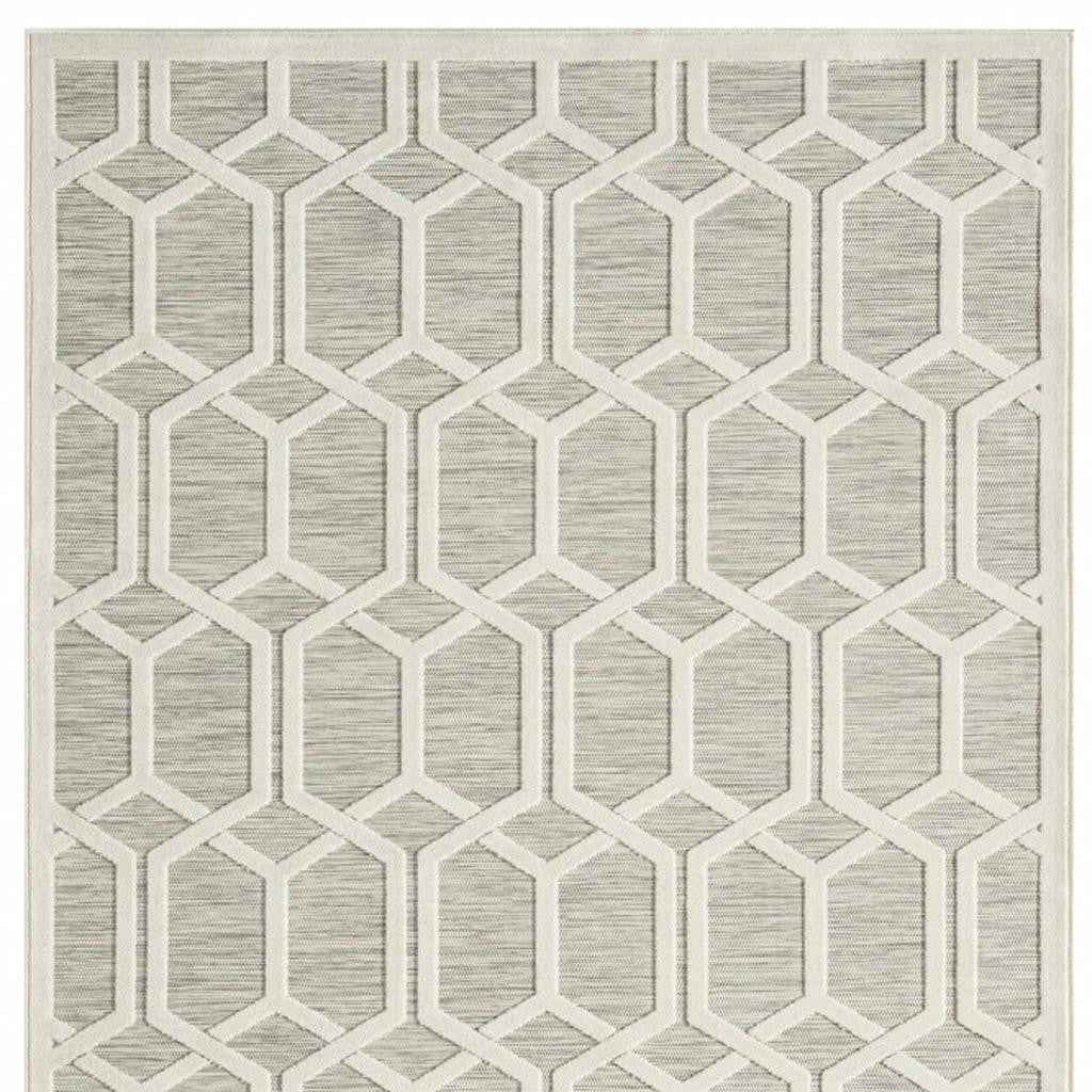 8' X 10' Gray And Ivory Indoor Outdoor Area Rug