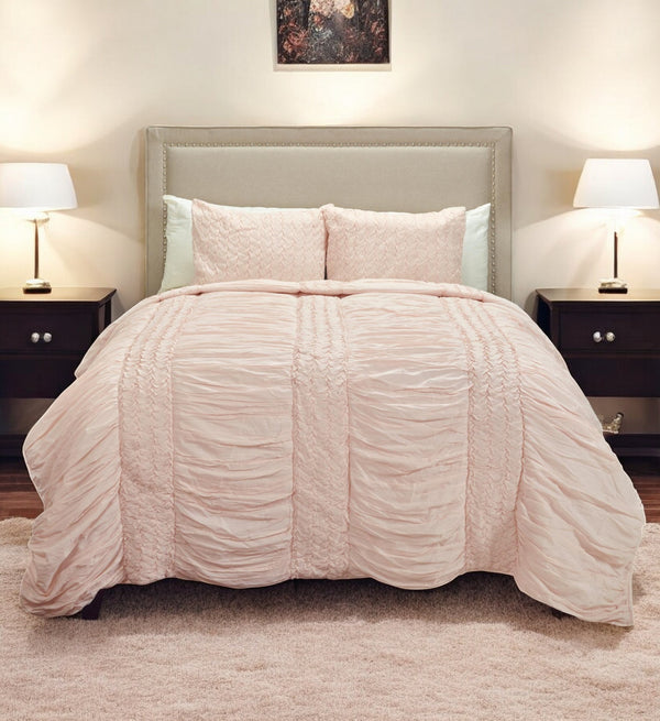 Pink Geometric Queen Quilt - Bed & Bath