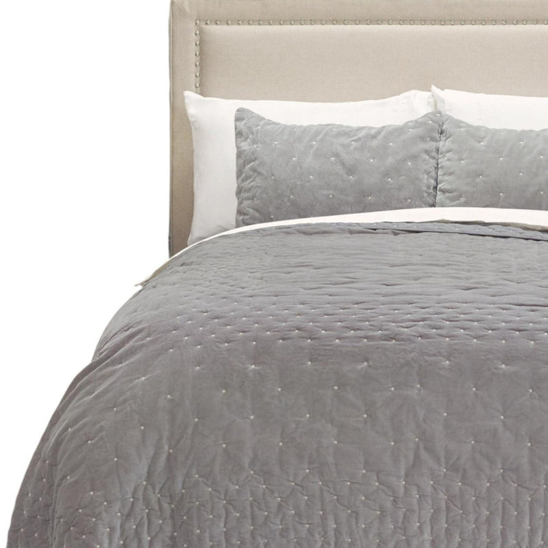 Gray Polka Dots Queen Quilt - Bed & Bath
