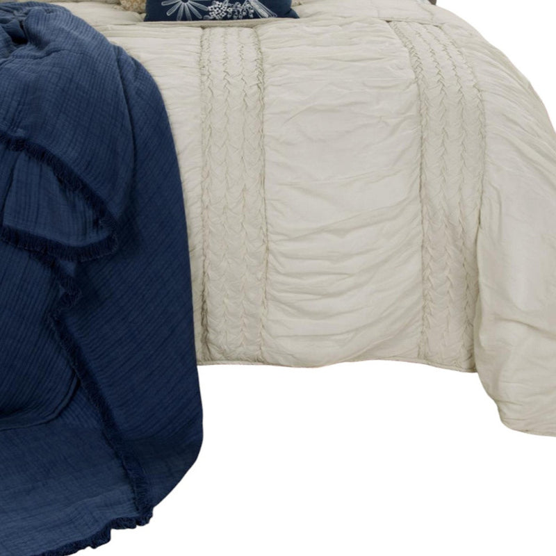 Ivory Geometric King Quilt - Bed & Bath