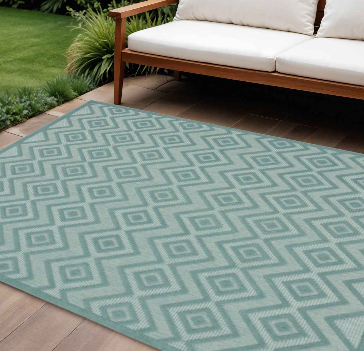 7' X 10' Aqua Indoor Outdoor Area Rug