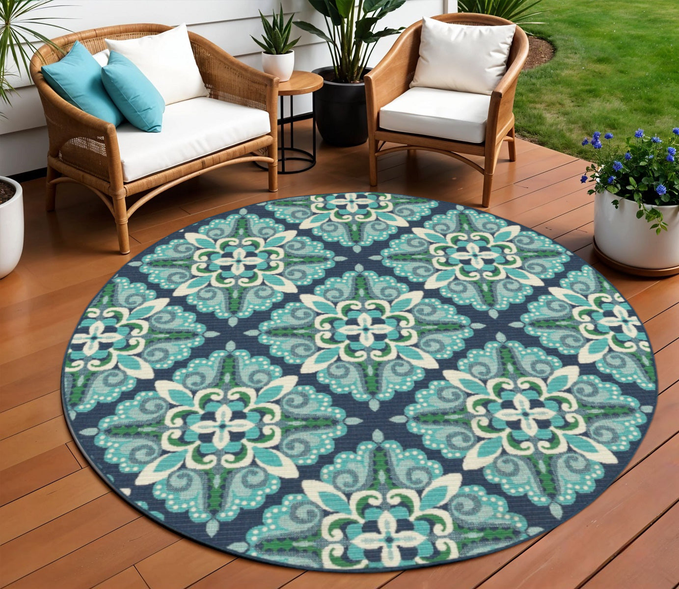 8' X 8' Blue And Green Round Indoor Outdoor Area Rug - Outdoor