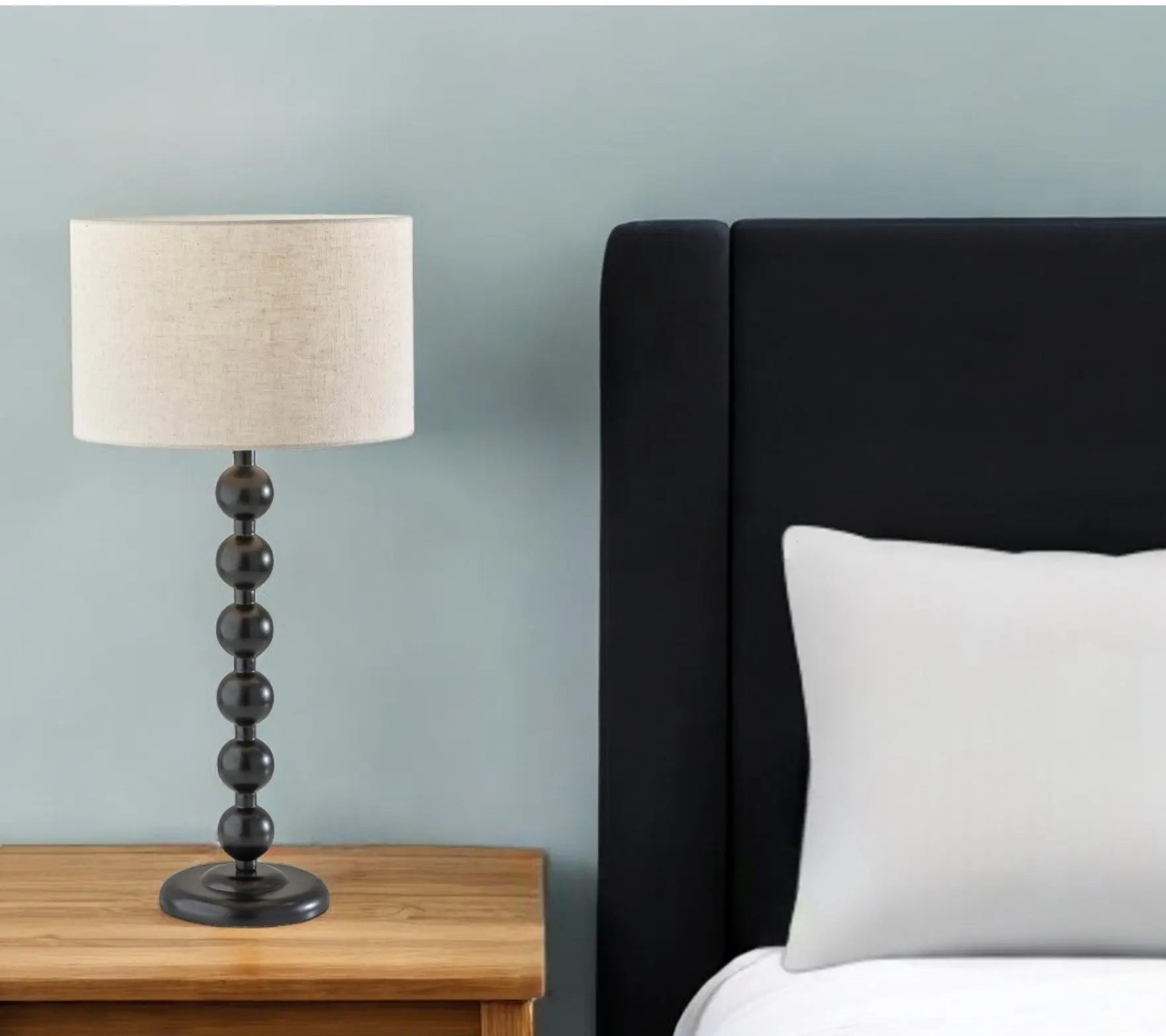 28" Black Solid Wood Candlestick Table Lamp With Off White Drum Shade - GreatEagleInc