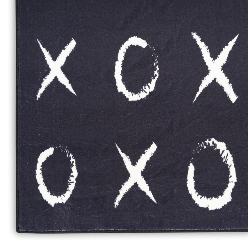 5' X 7' Black And White XOXO Youthful Washable Area Rug - Home & Garden