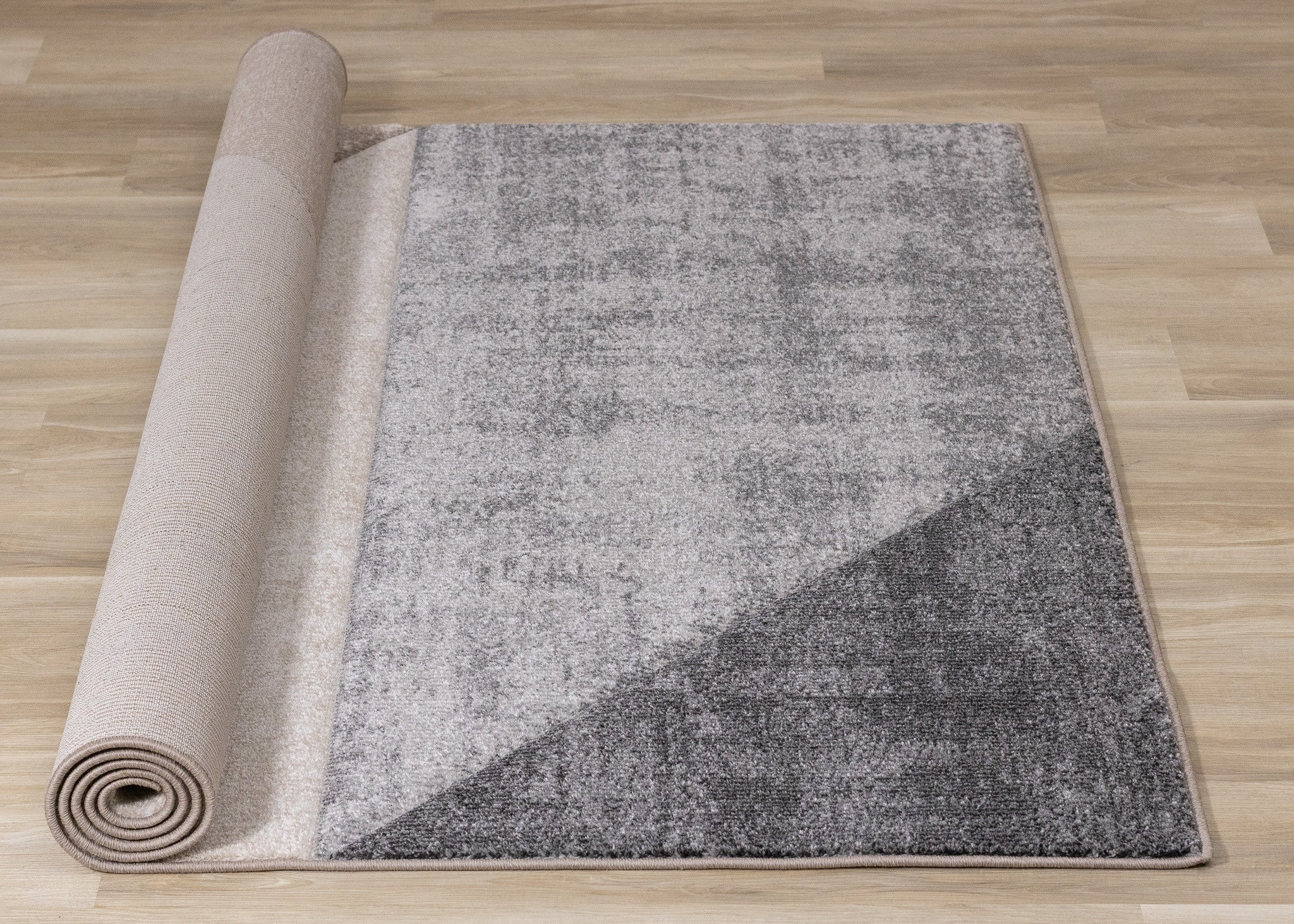 7' X 10' Gray Cream And Beige Geometric Area Rug - Home & Garden