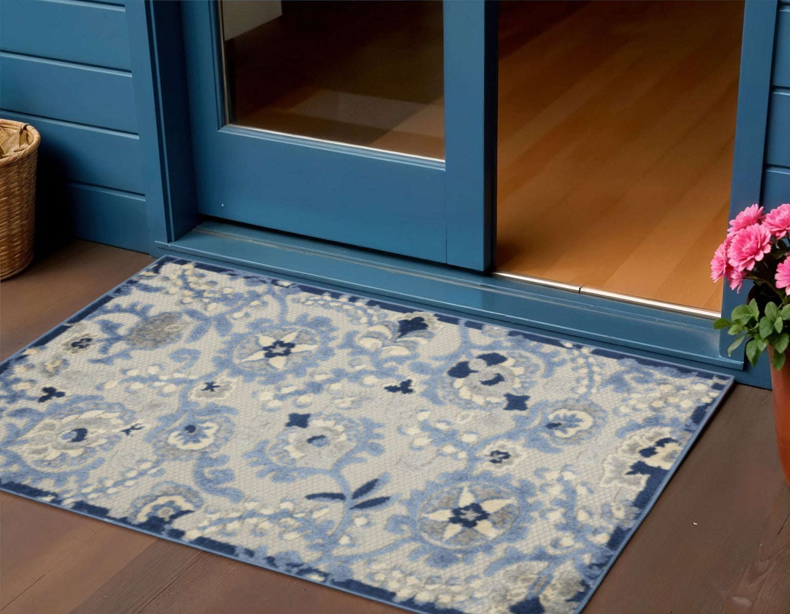 3' X 5' Blue And Gray Floral Power Loom Area Rug - Outdoor