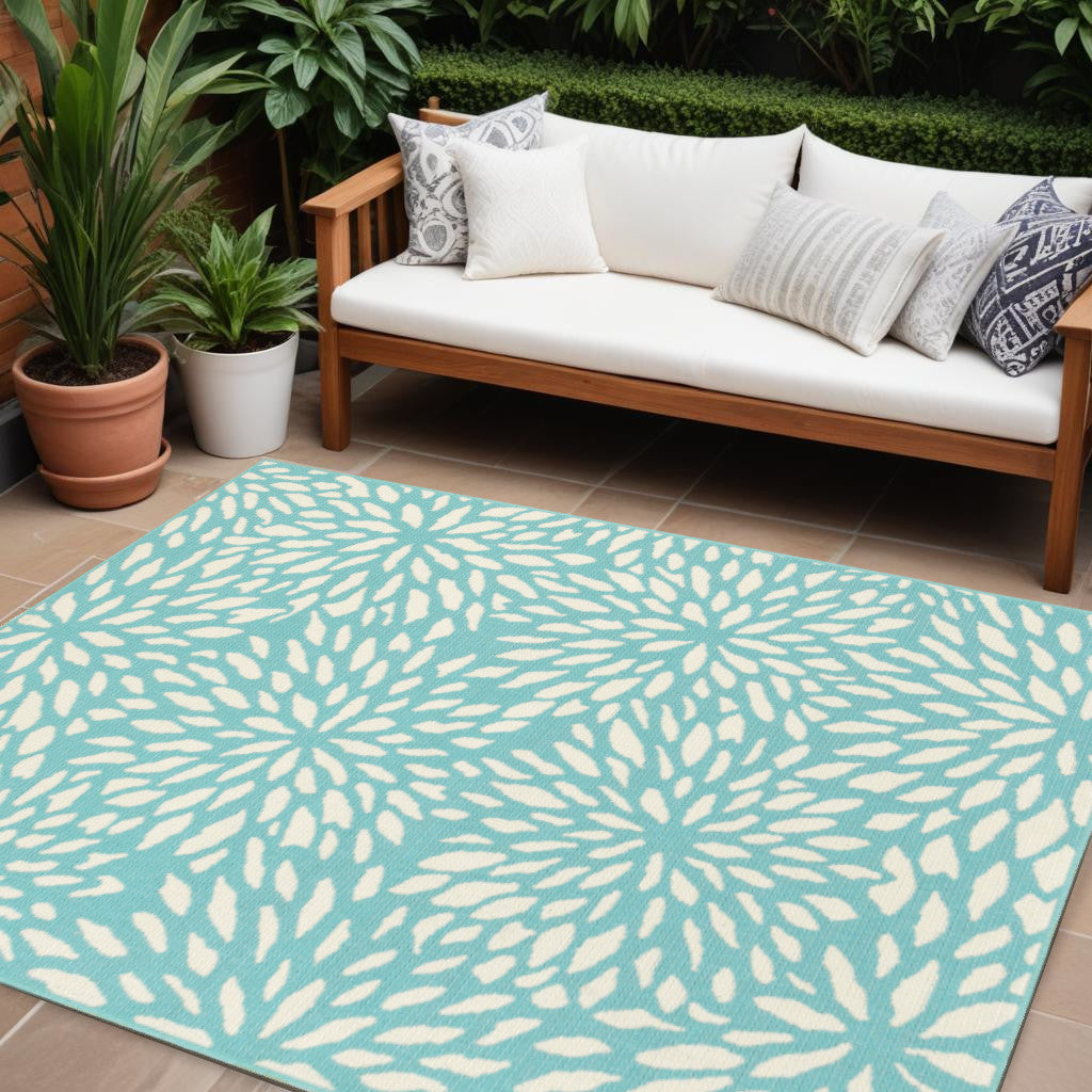 7' x 10' Blue and Ivory Floral Stain Resistant Indoor Outdoor Area Rug - Outdoor