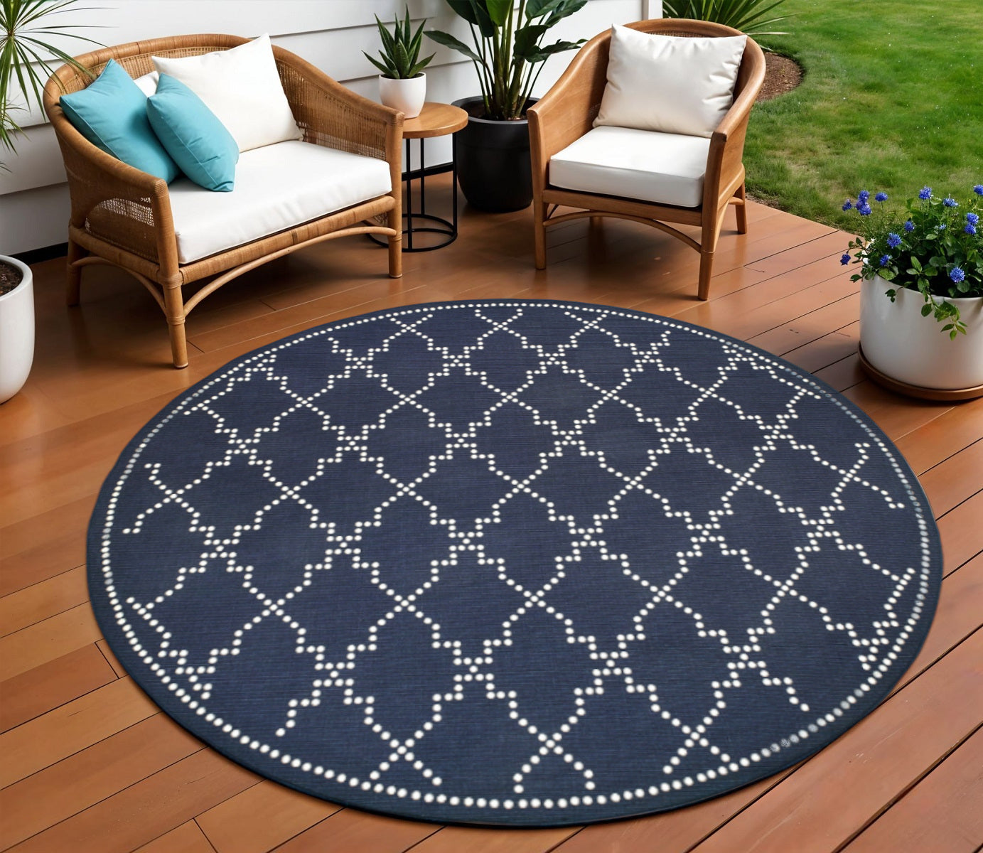 8' X 8' Blue and Ivory Round Geometric Stain Resistant Indoor Outdoor Area Rug - Outdoor