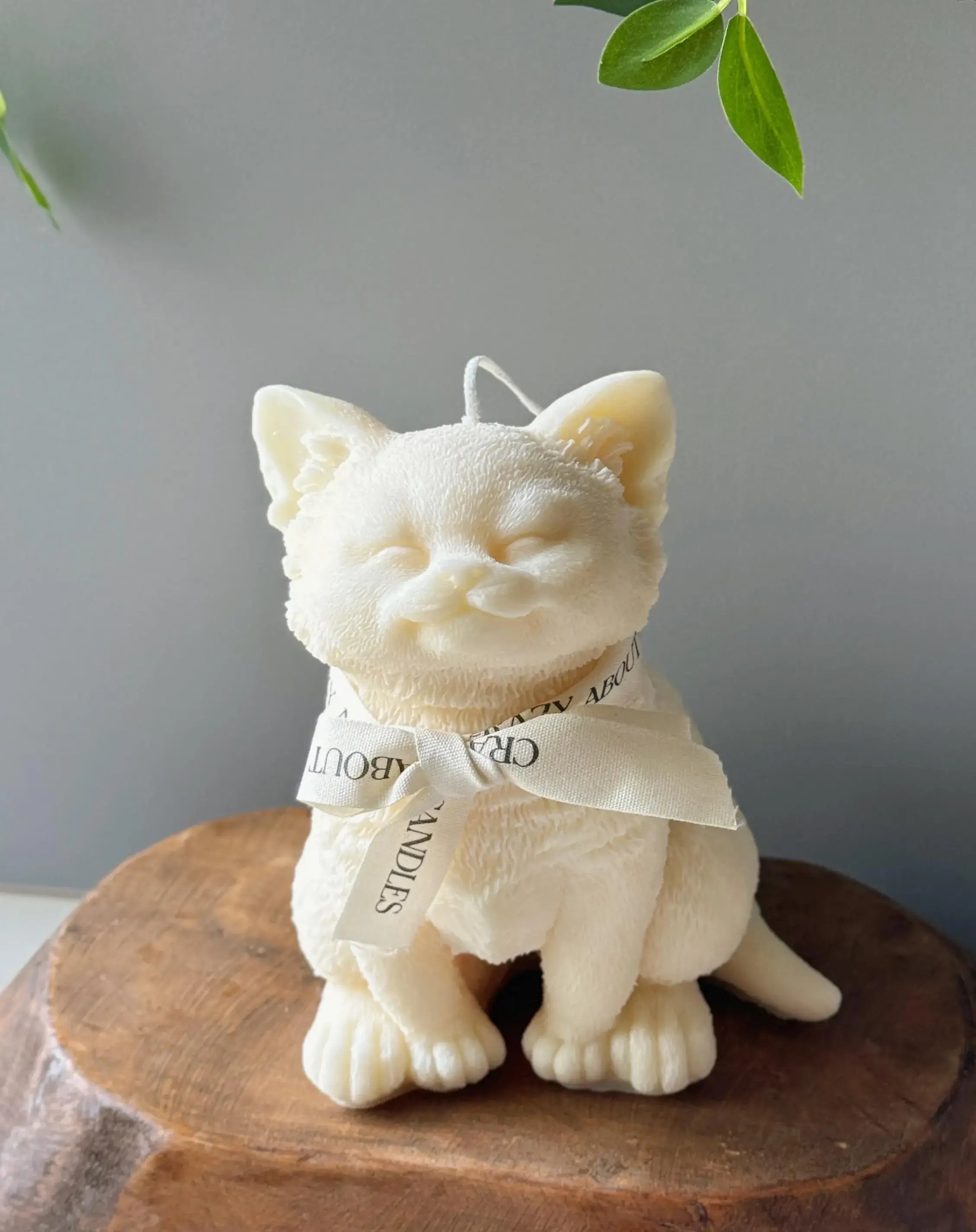 6" Gray Clean Cotton Scented Dimensional Cat Candle Round Novelty - Home & Garden