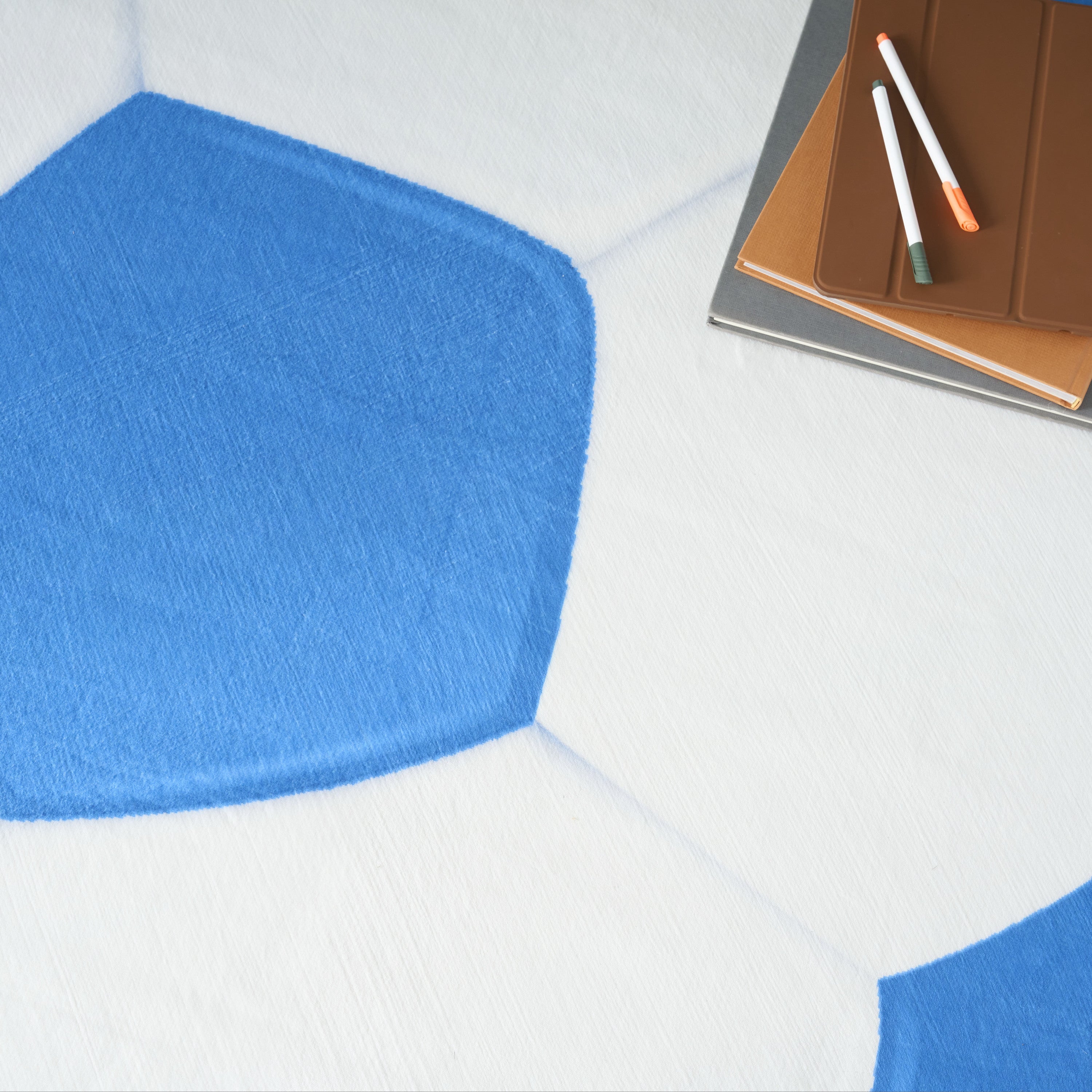5' Blue Flatweave Round Rug - Home & Garden