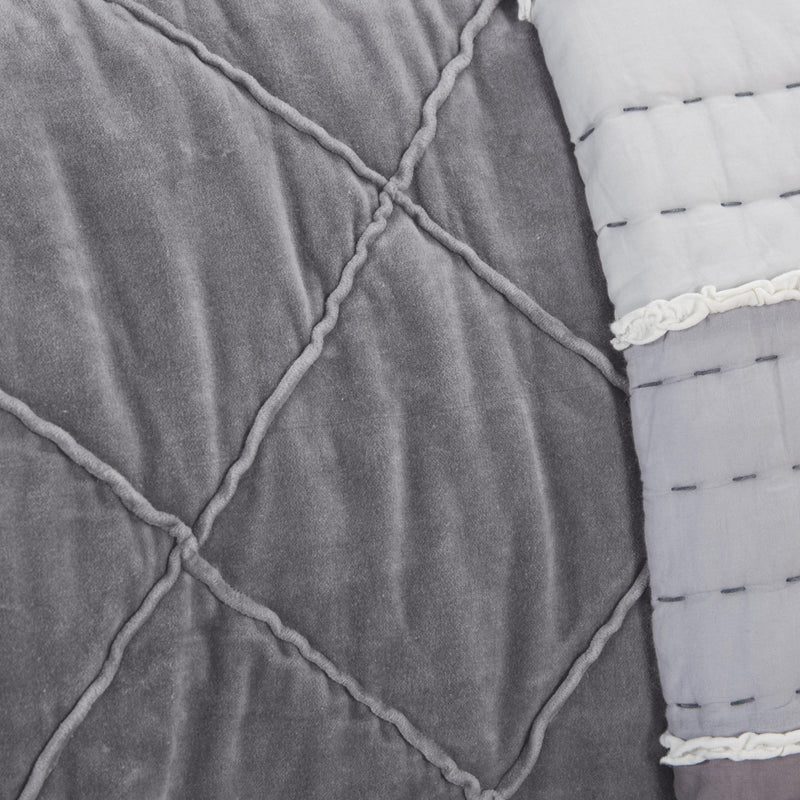 92" X 90" Gray Geometric Cotton Quilt - Bed & Bath