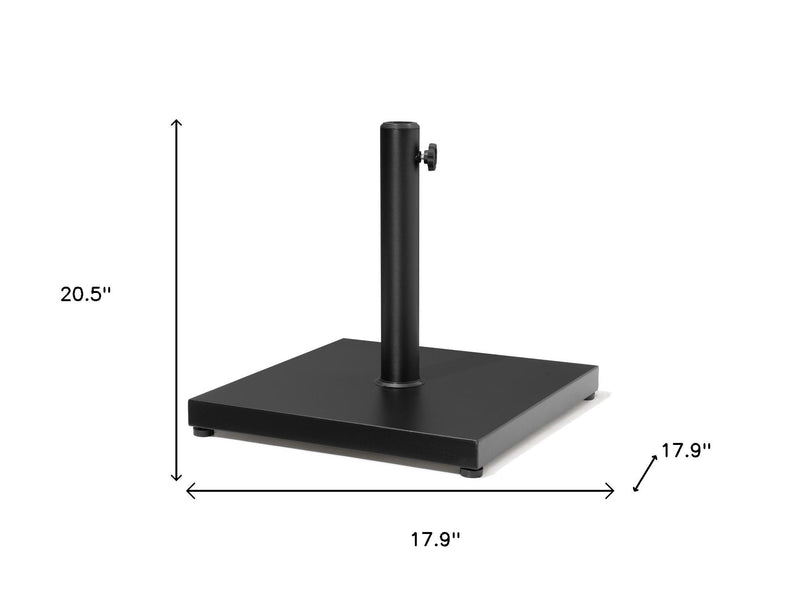 Umbrella base size diagram: 20.5 in height, 17.9 in square plate