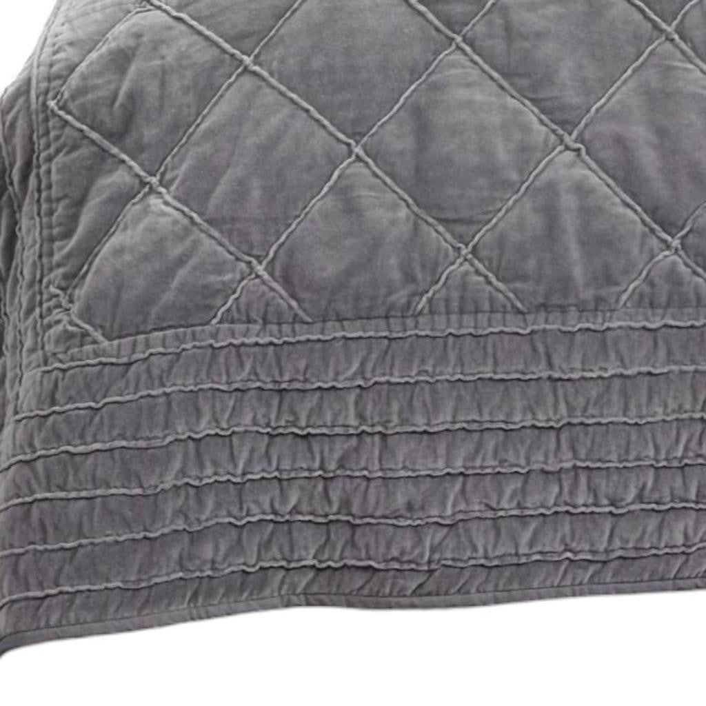 92" X 106" Gray Geometric Cotton Quilt - Bed & Bath