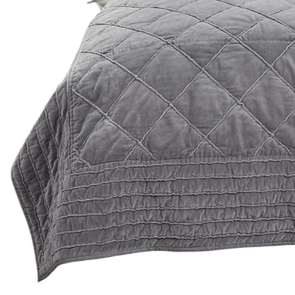 92" X 106" Gray Geometric Cotton Quilt - Bed & Bath