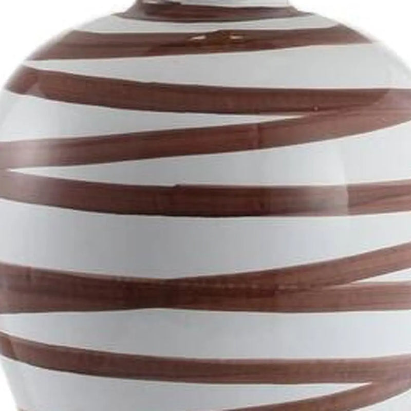 29" Gold Novelty Table Lamp With Drum Shade Homeroots Lighting