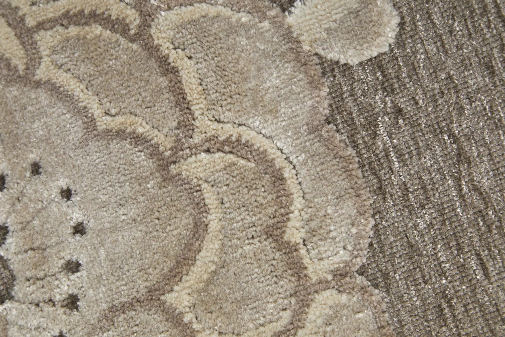 2' X 3' Gray And Black Floral Area Rug Homeroots Home Decor