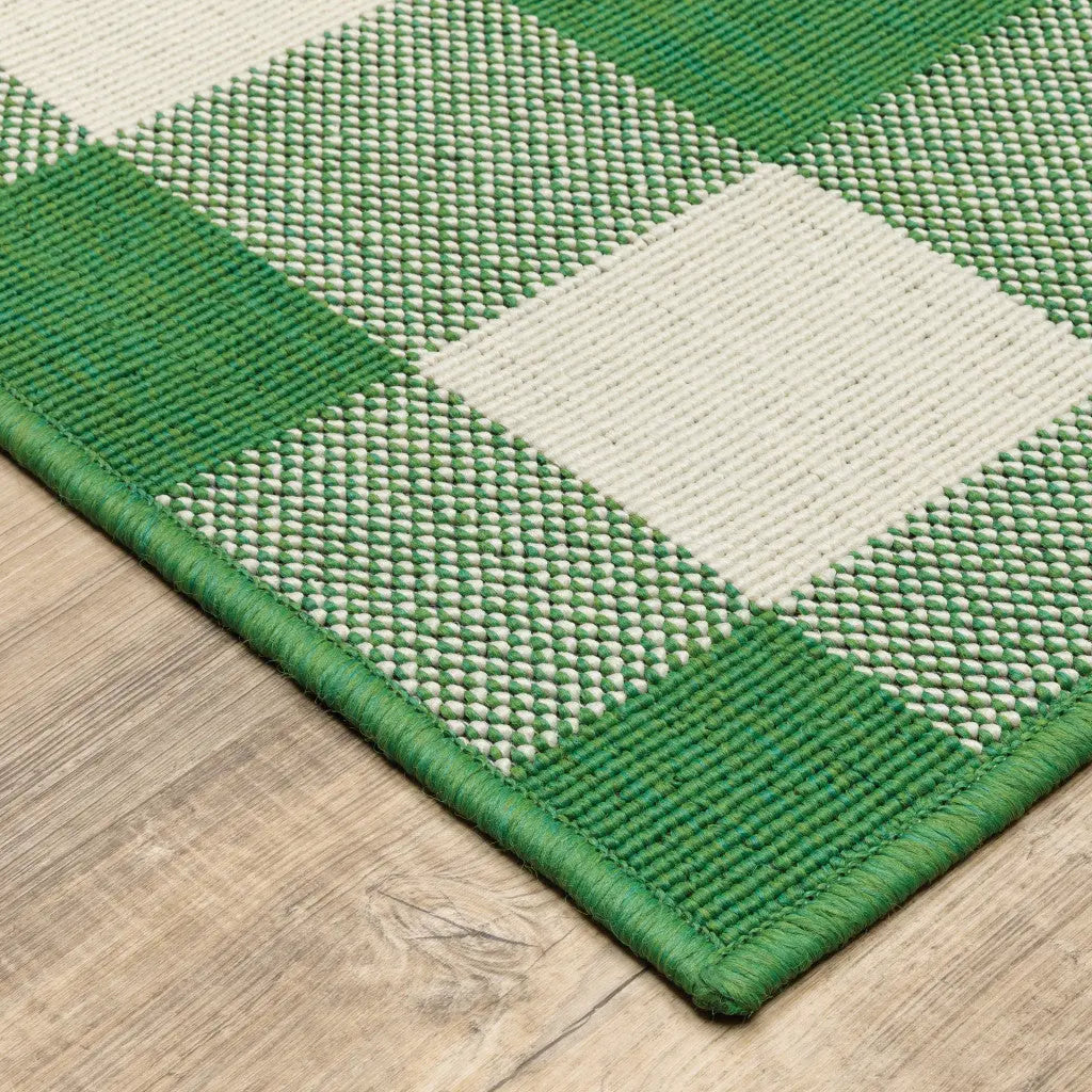 2' X 3' Green and Ivory Geometric Stain Resistant Indoor Outdoor Area Rug Homeroots Outdoor