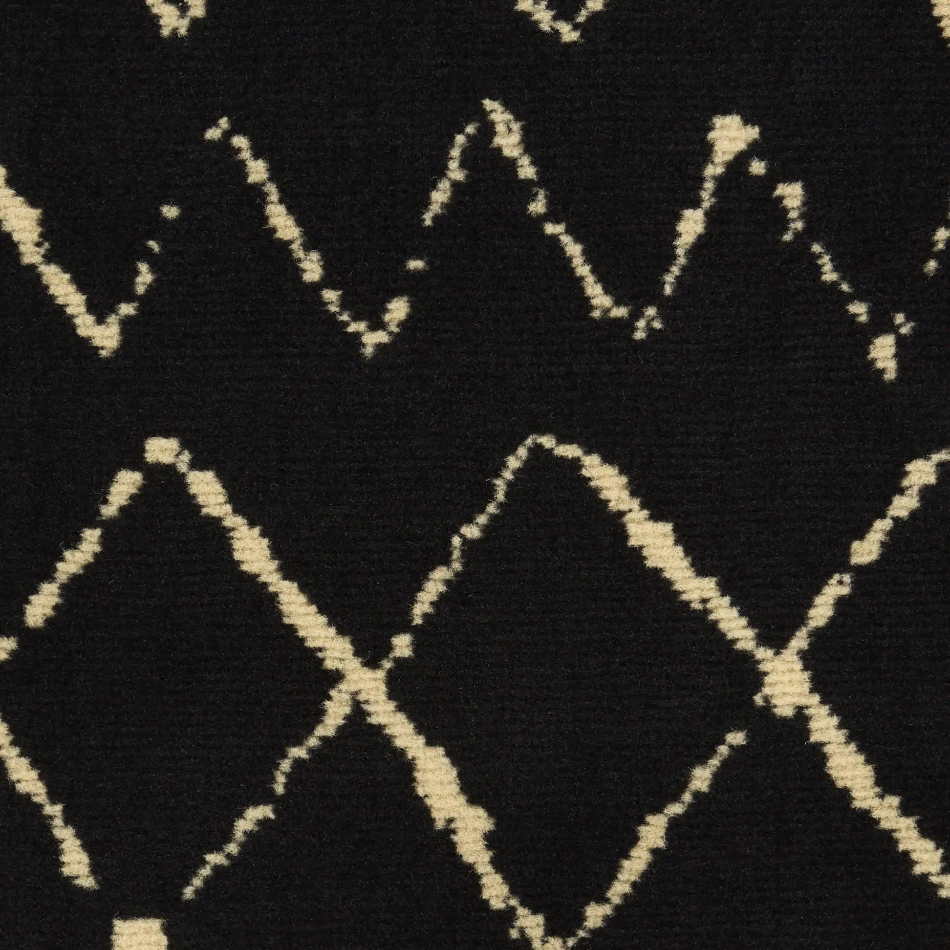 2' X 4' Beige And Black Floral Distressed Area Rug Homeroots Home Decor