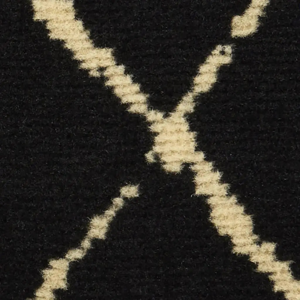 2' X 4' Beige And Black Floral Distressed Area Rug Homeroots Home Decor