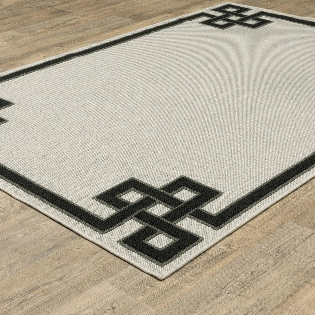 2' X 4' Beige and Black Stain Resistant Indoor Outdoor Area Rug Homeroots Outdoor