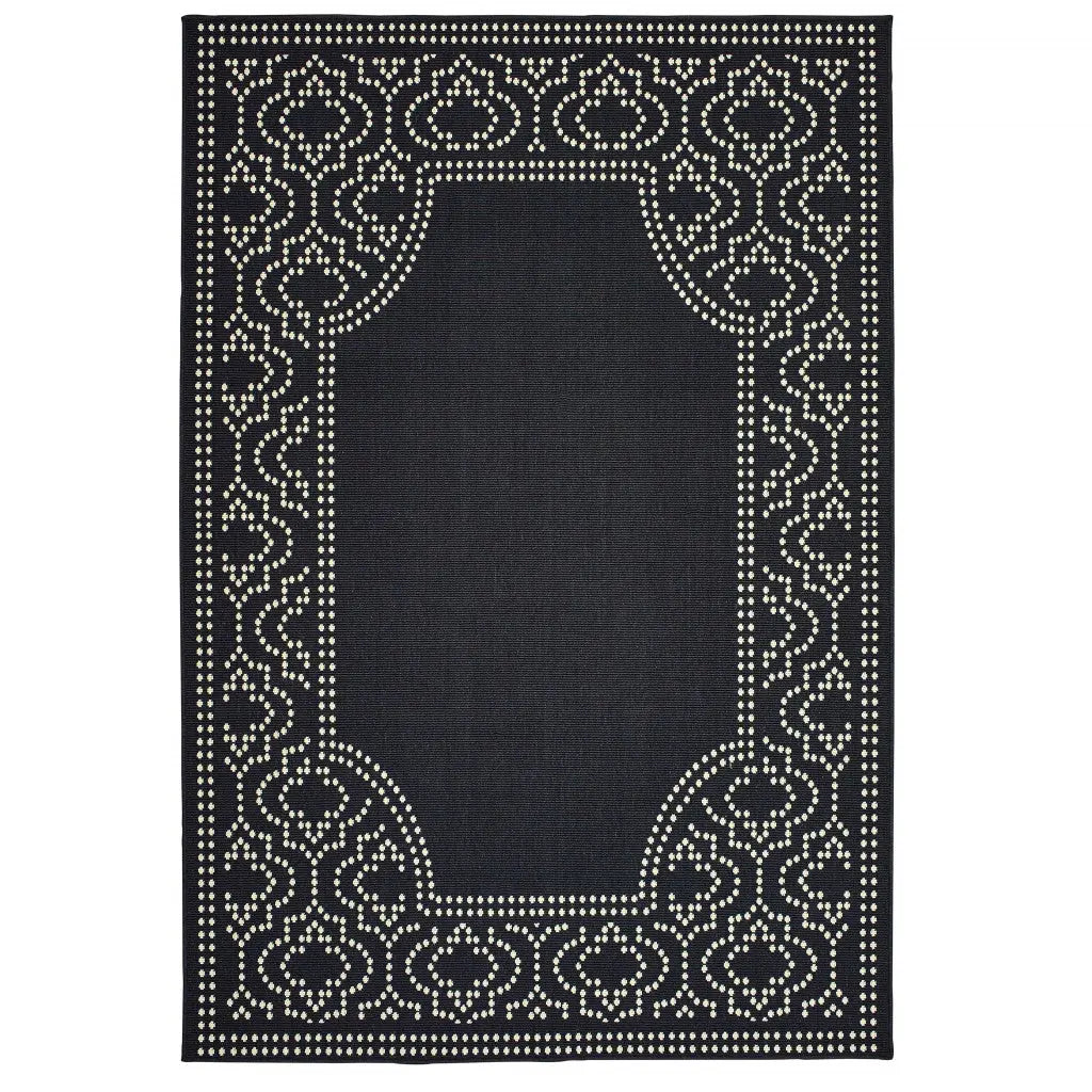 2' X 4' Black and Ivory Stain Resistant Indoor Outdoor Area Rug Homeroots Outdoor
