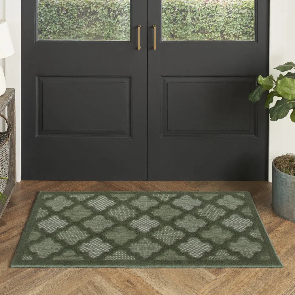 2' X 4' Dark Green And Light Green Geometric Indoor Outdoor Area Rug Homeroots Outdoor