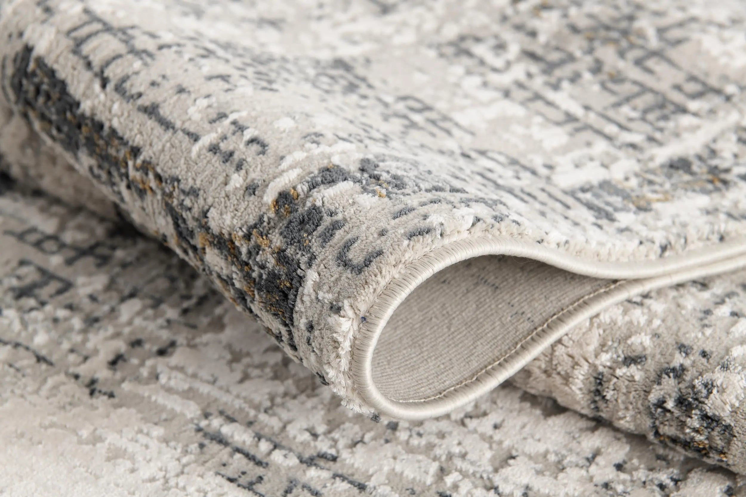 2' X 4' Gray And Beige Abstract Area Rug Homeroots Home Decor