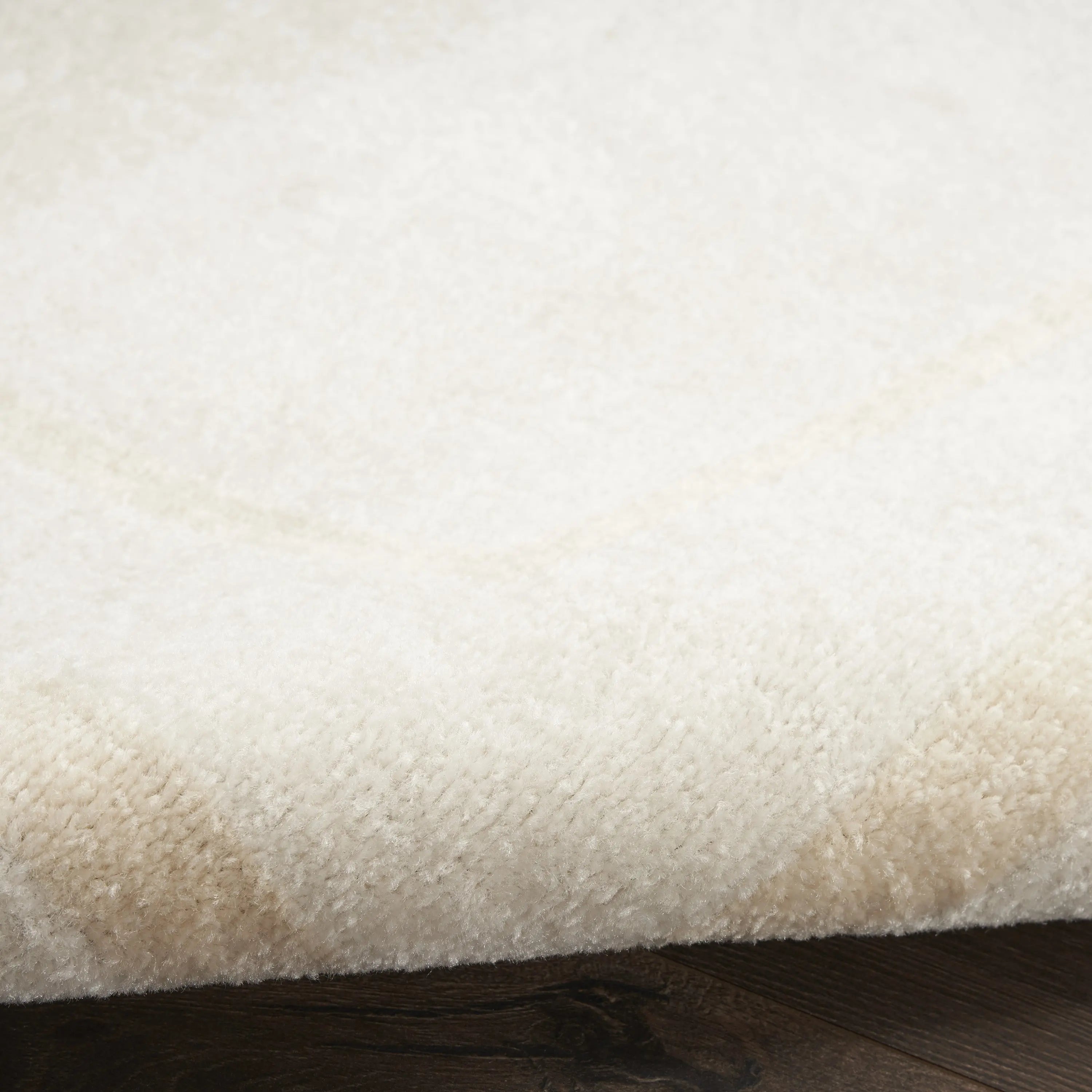 2' X 4' Ivory And Gold Indoor Outdoor Area Rug Homeroots Outdoor