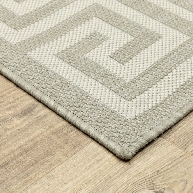 2' X 7' Gray and Ivory Stain Resistant Indoor Outdoor Area Rug Homeroots Outdoor