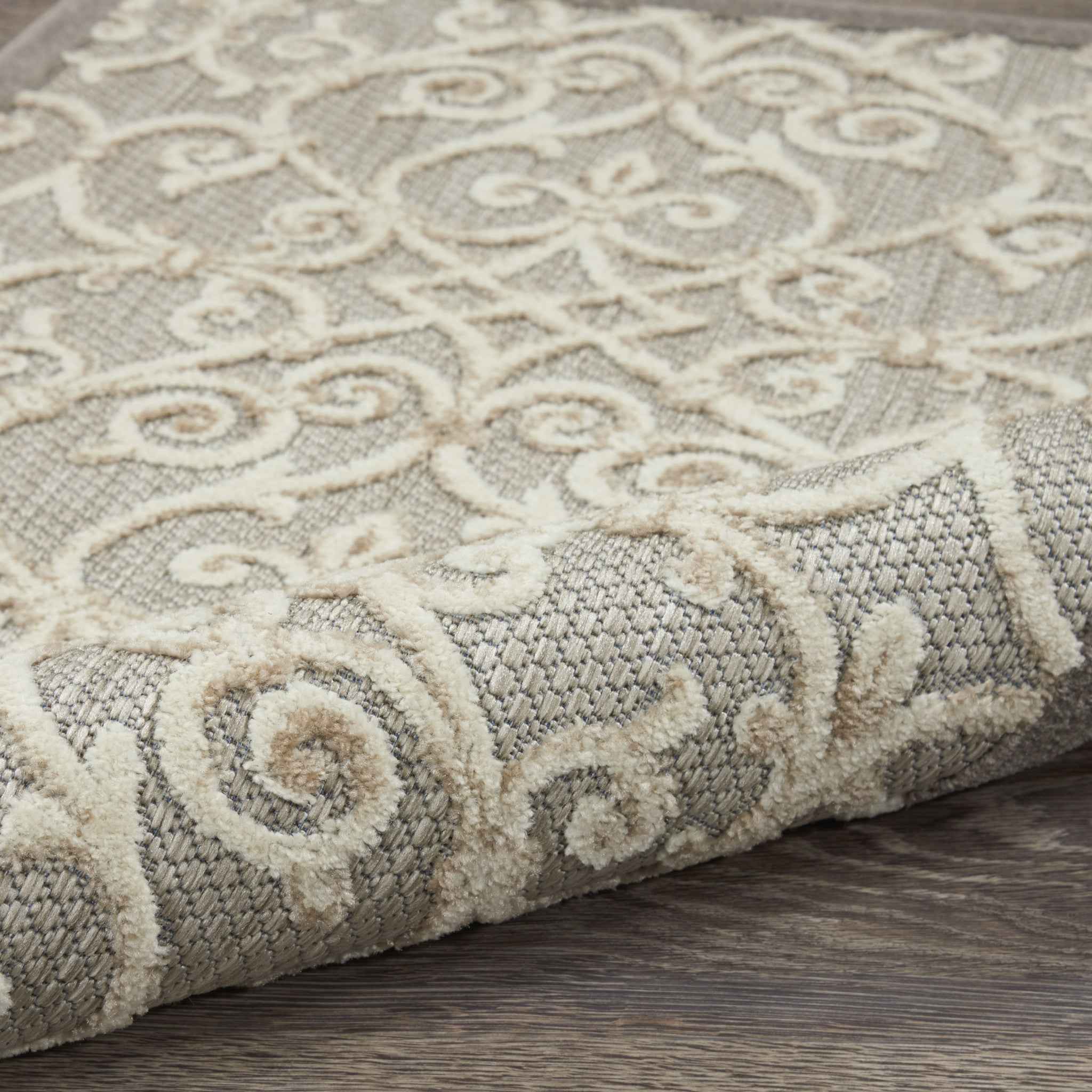 8' Gray And Ivory Indoor Outdoor Area Rug