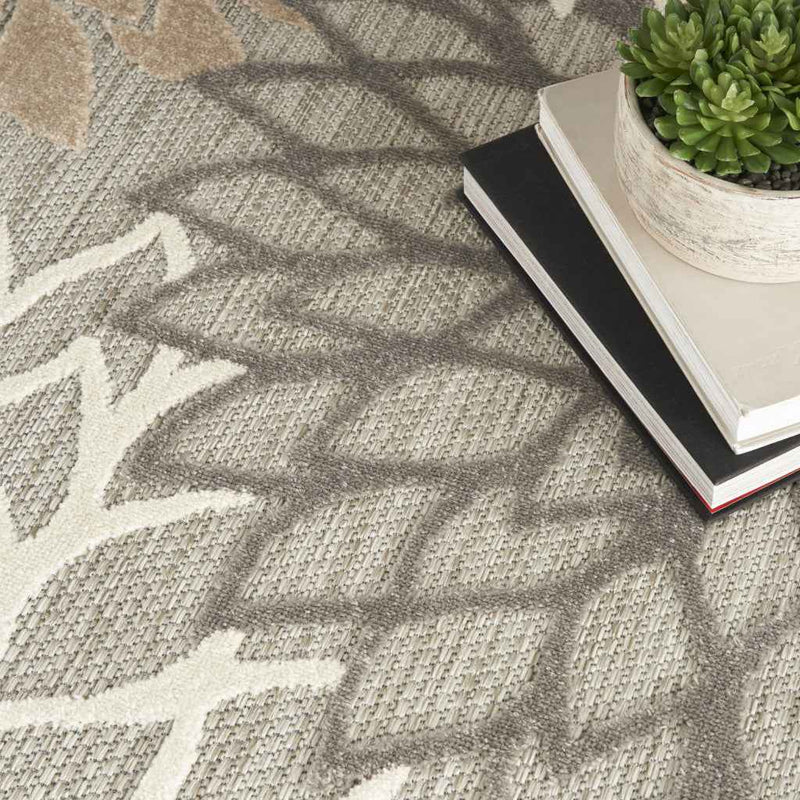 12' X 15' Gray And Ivory Indoor Outdoor Area Rug