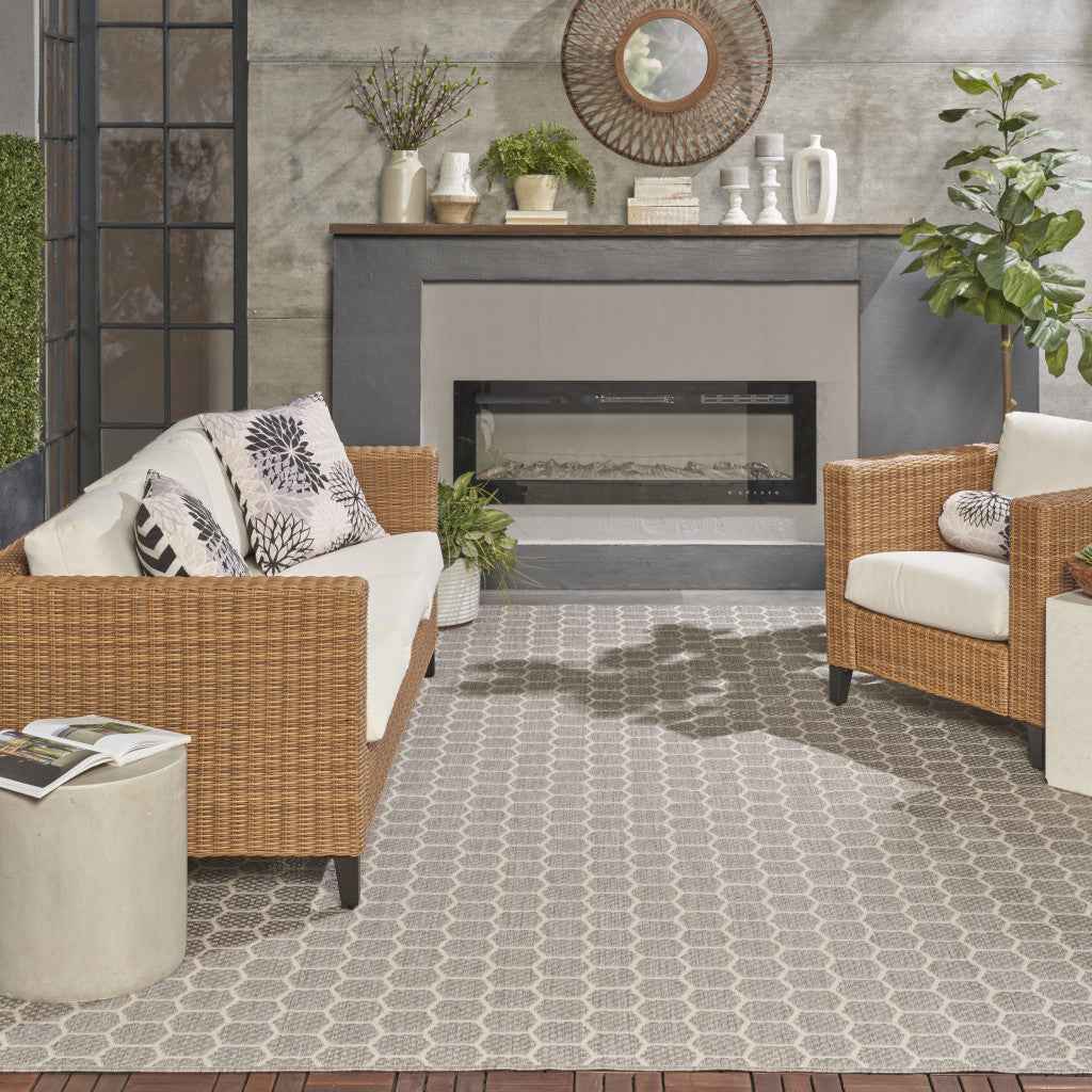 8' X 10' Gray And Ivory Geometric Indoor Outdoor Area Rug