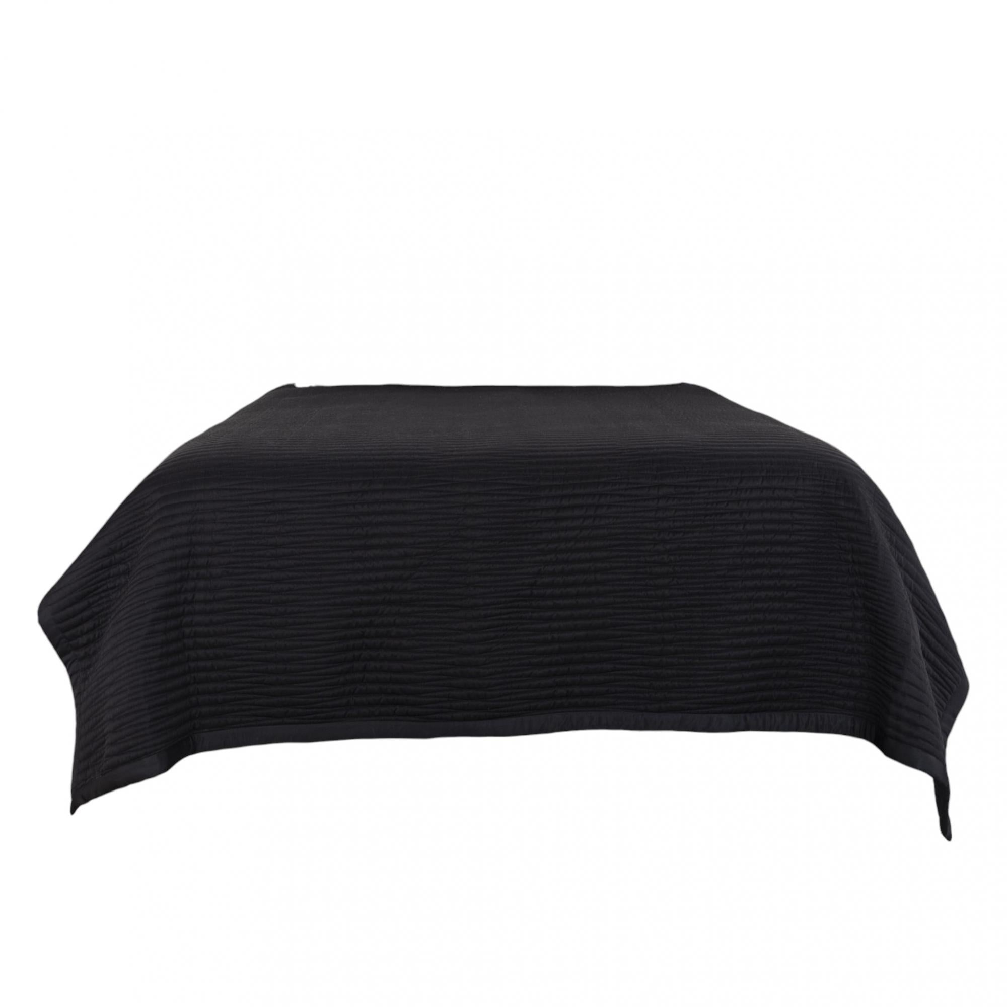 Black Geometric King Quilt - Bed & Bath