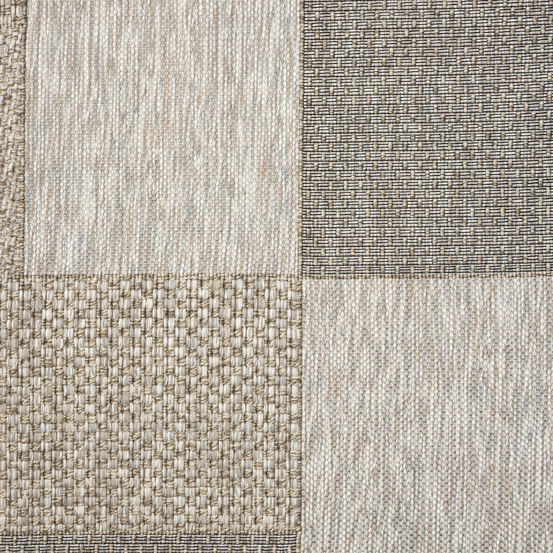 5' X 7' Gray Geometric Handmade Indoor Outdoor Area Rug - Outdoor