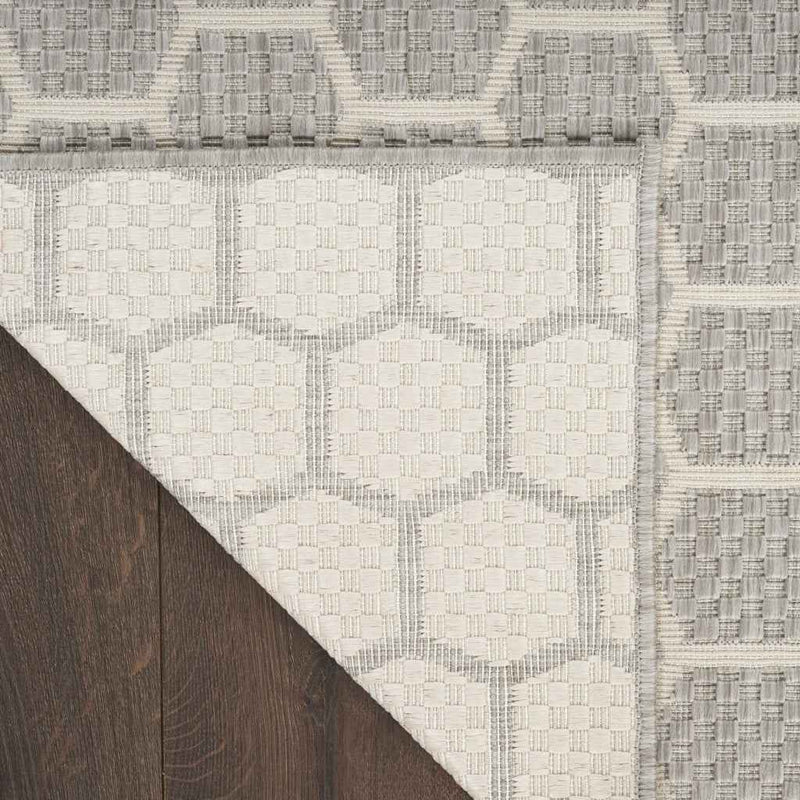 4' X 6' Gray And Ivory Geometric Indoor Outdoor Area Rug