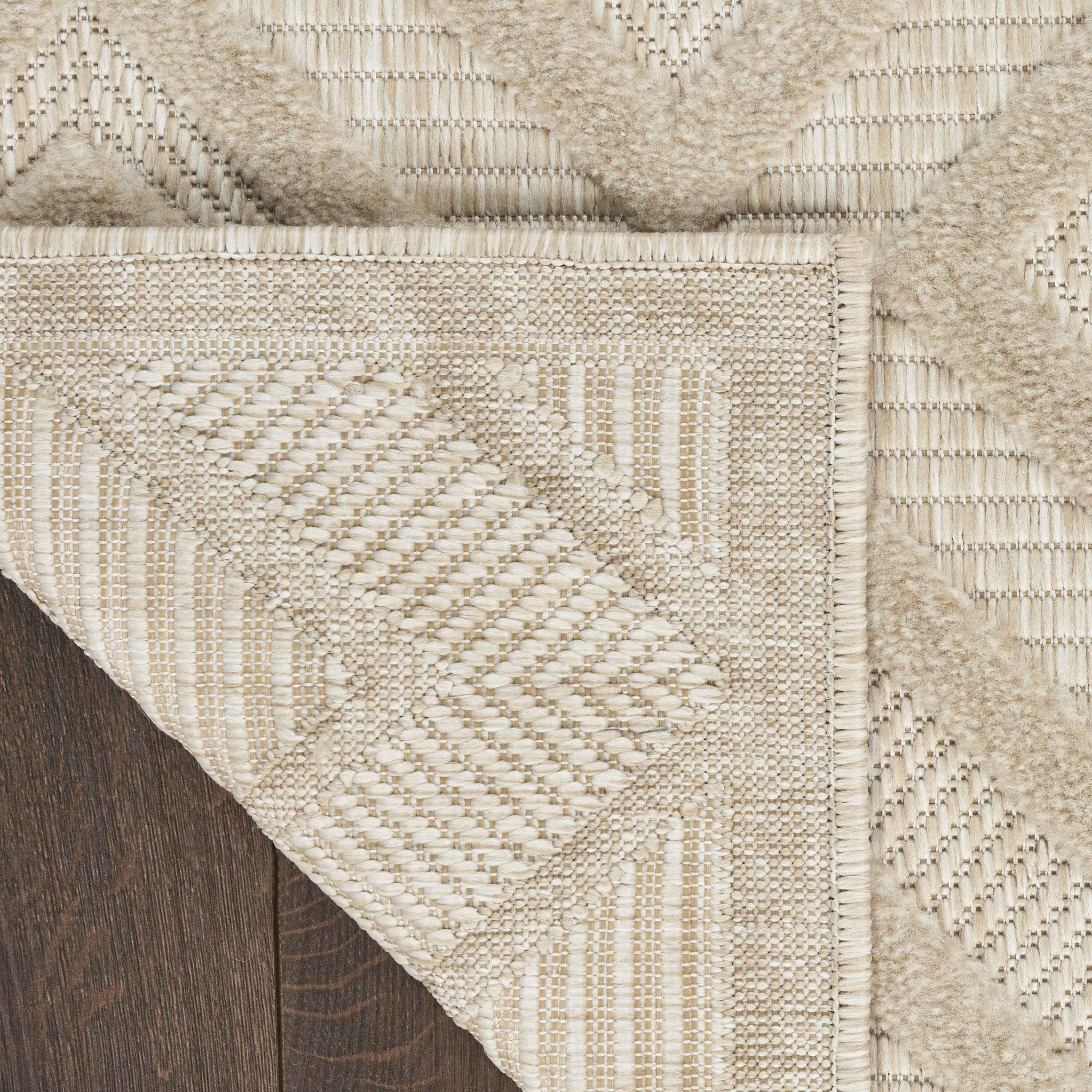 4' X 6' Cream And Beige Geometric Indoor Outdoor Area Rug