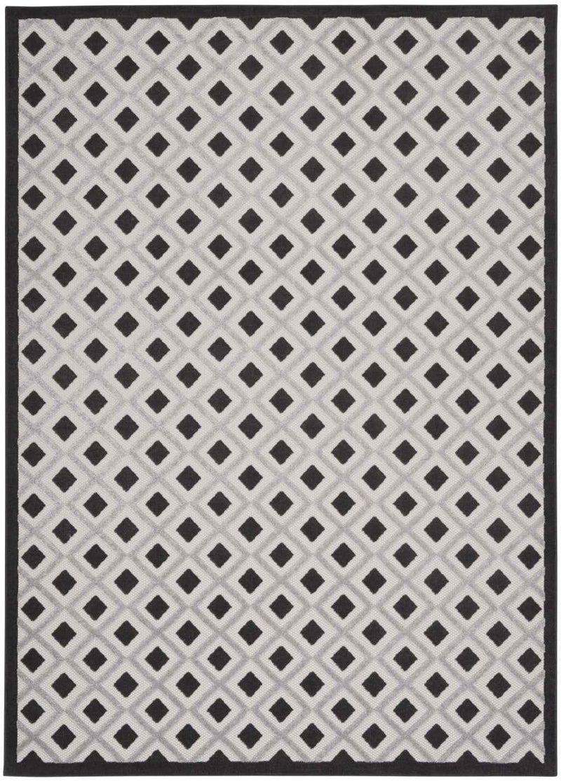 8' X 11' Black And White Indoor Outdoor Area Rug