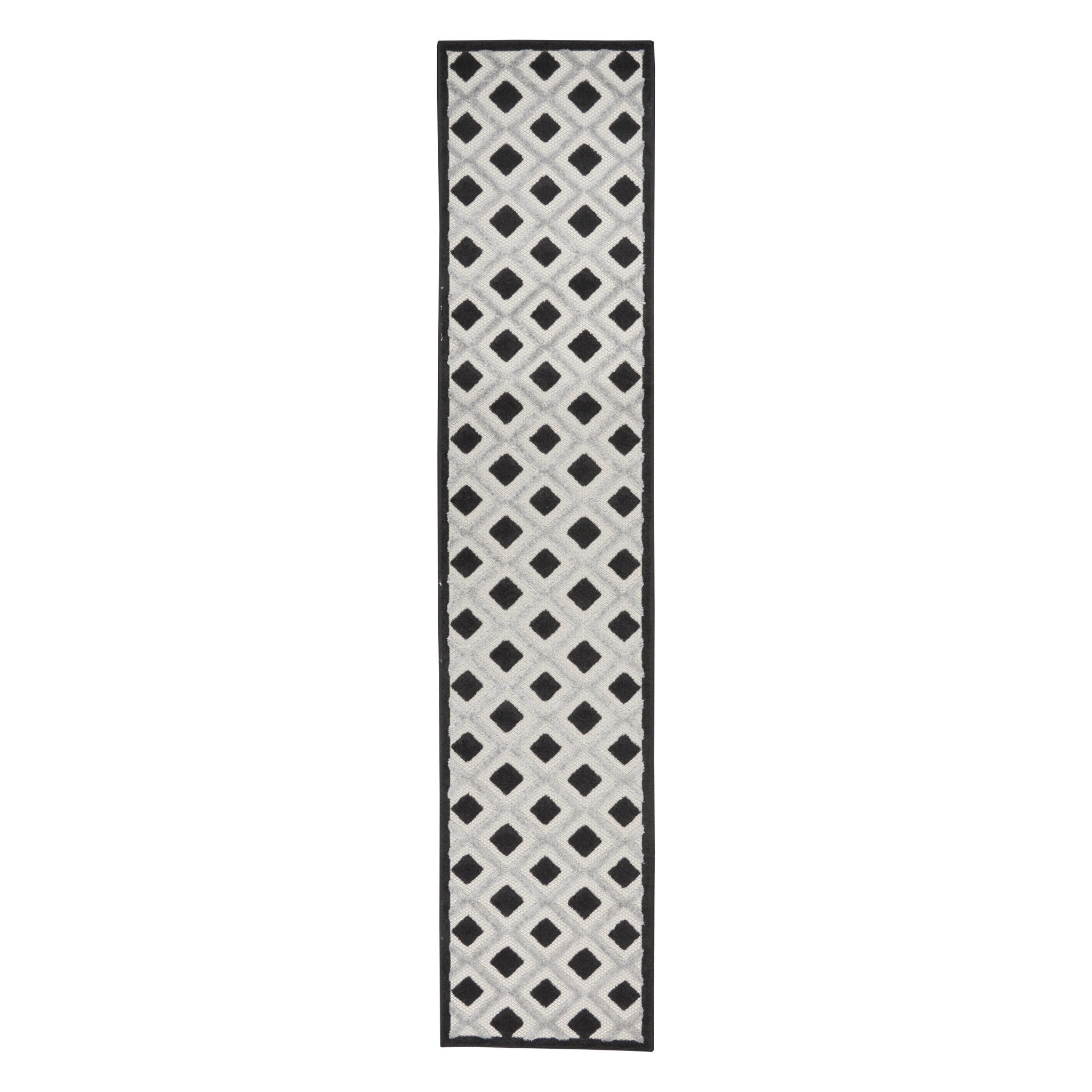 12' Black And White Indoor Outdoor Runner Rug - Outdoor