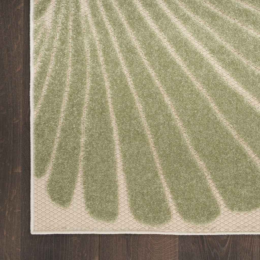 6' Green And Yellow Starfish Indoor Outdoor Runner Rug