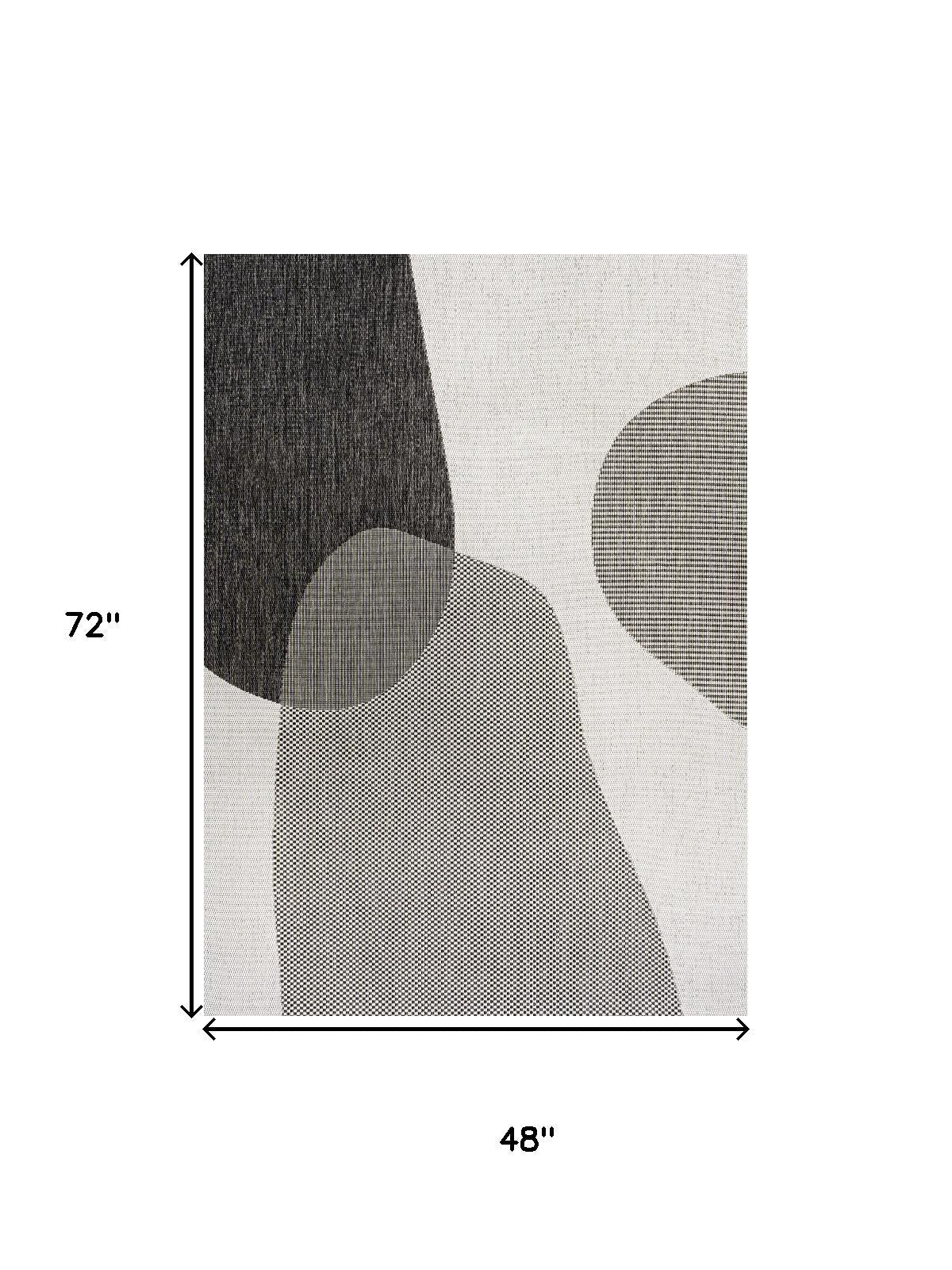 4' X 6' Cream And Black Geometric Indoor Outdoor Area Rug - Sports & Outdoor