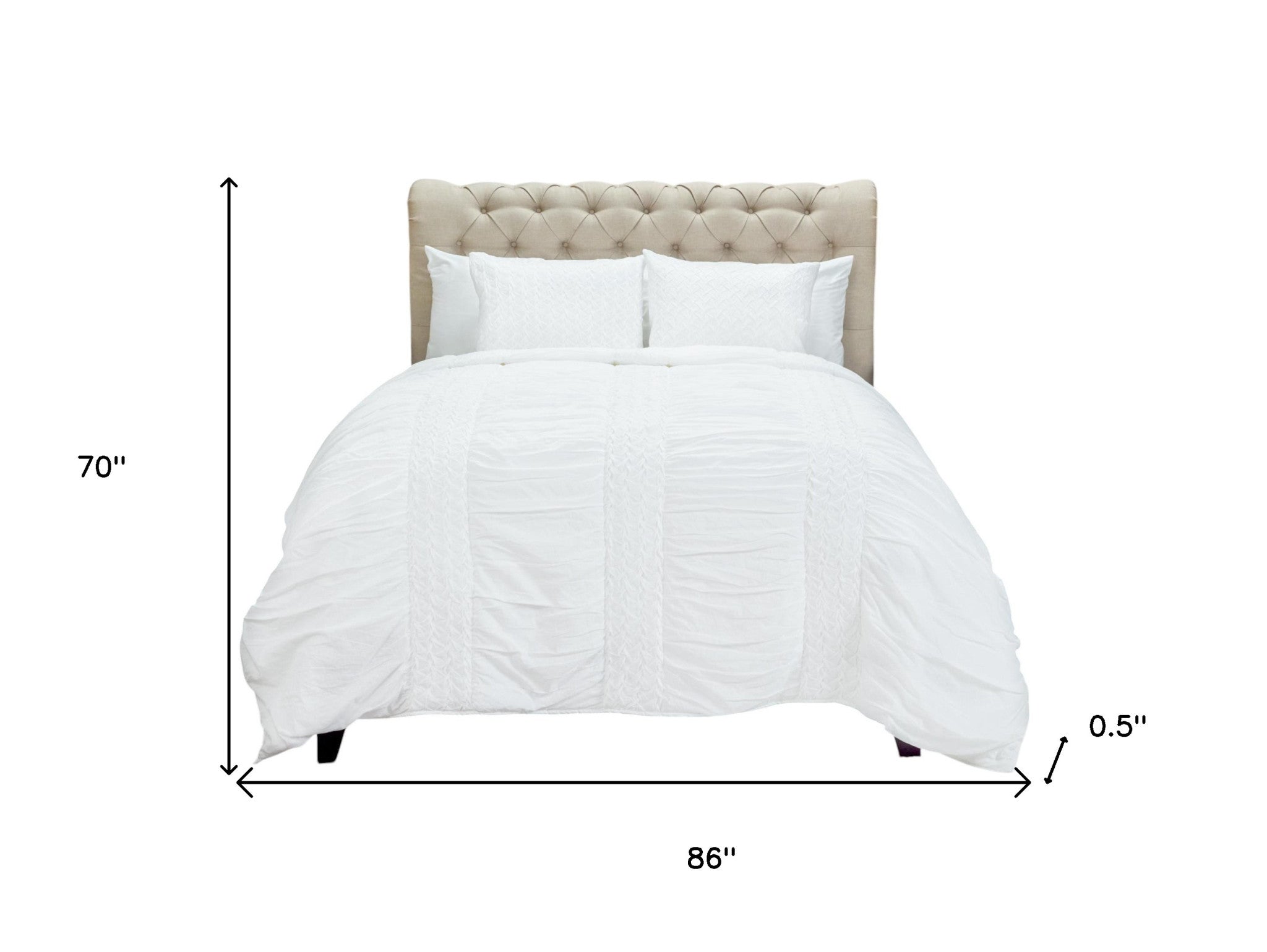 White Geometric Twin Quilt - Bed & Bath