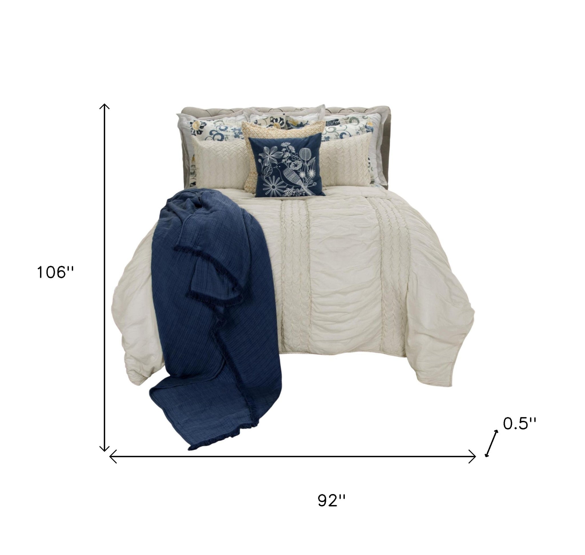 Ivory Geometric King Quilt - Bed & Bath