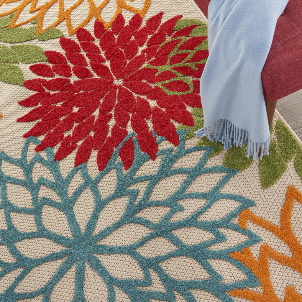 4' X 6' Green And Ivory Floral Indoor Outdoor Area Rug - Outdoor