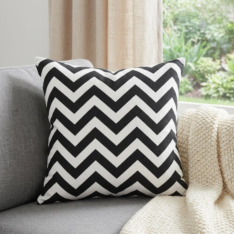 18" Black and Ivory Cotton Throw Pillow - Home Decor