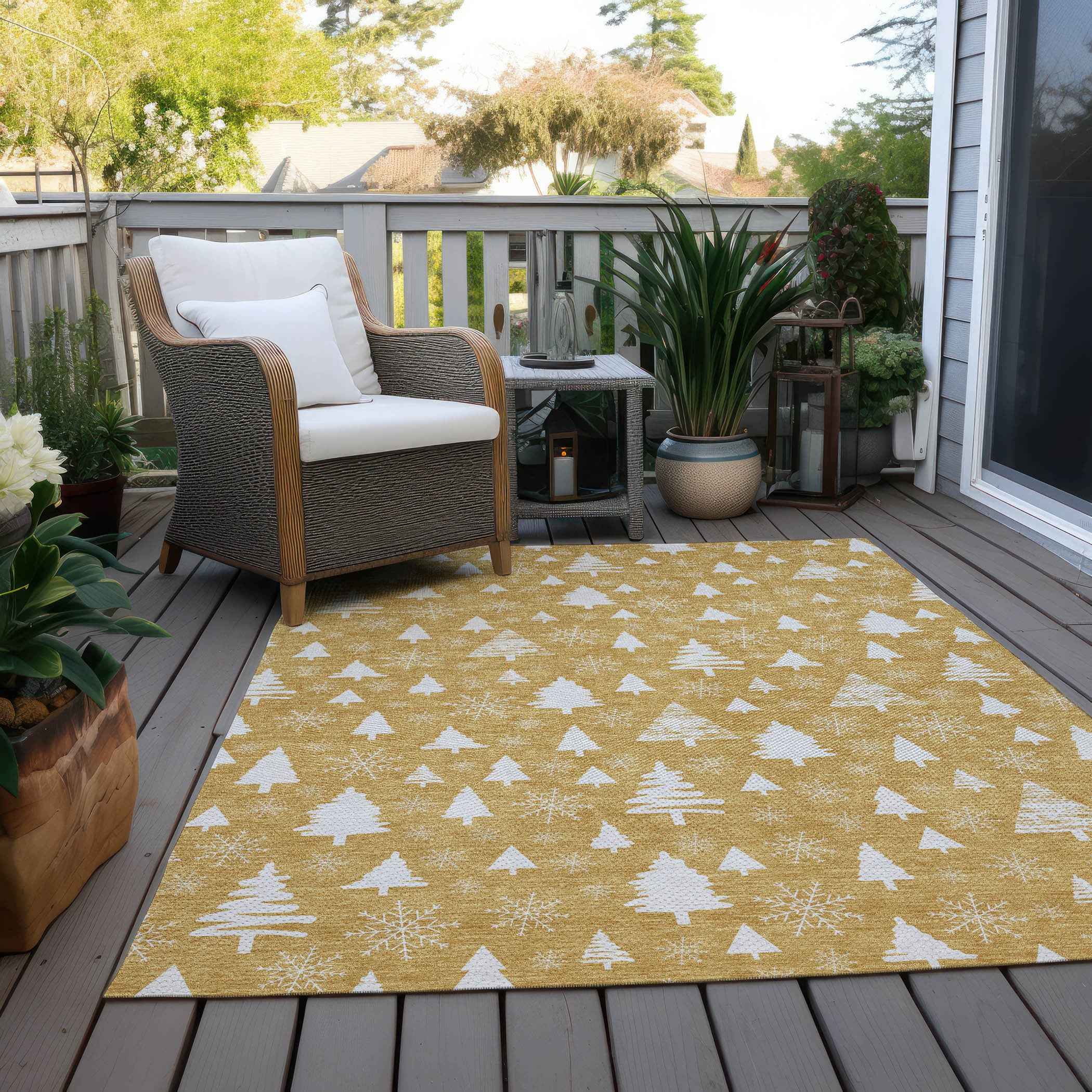 8' X 10' Gold And Ivory Botanical Leaves Washable Indoor Outdoor Area Rug
