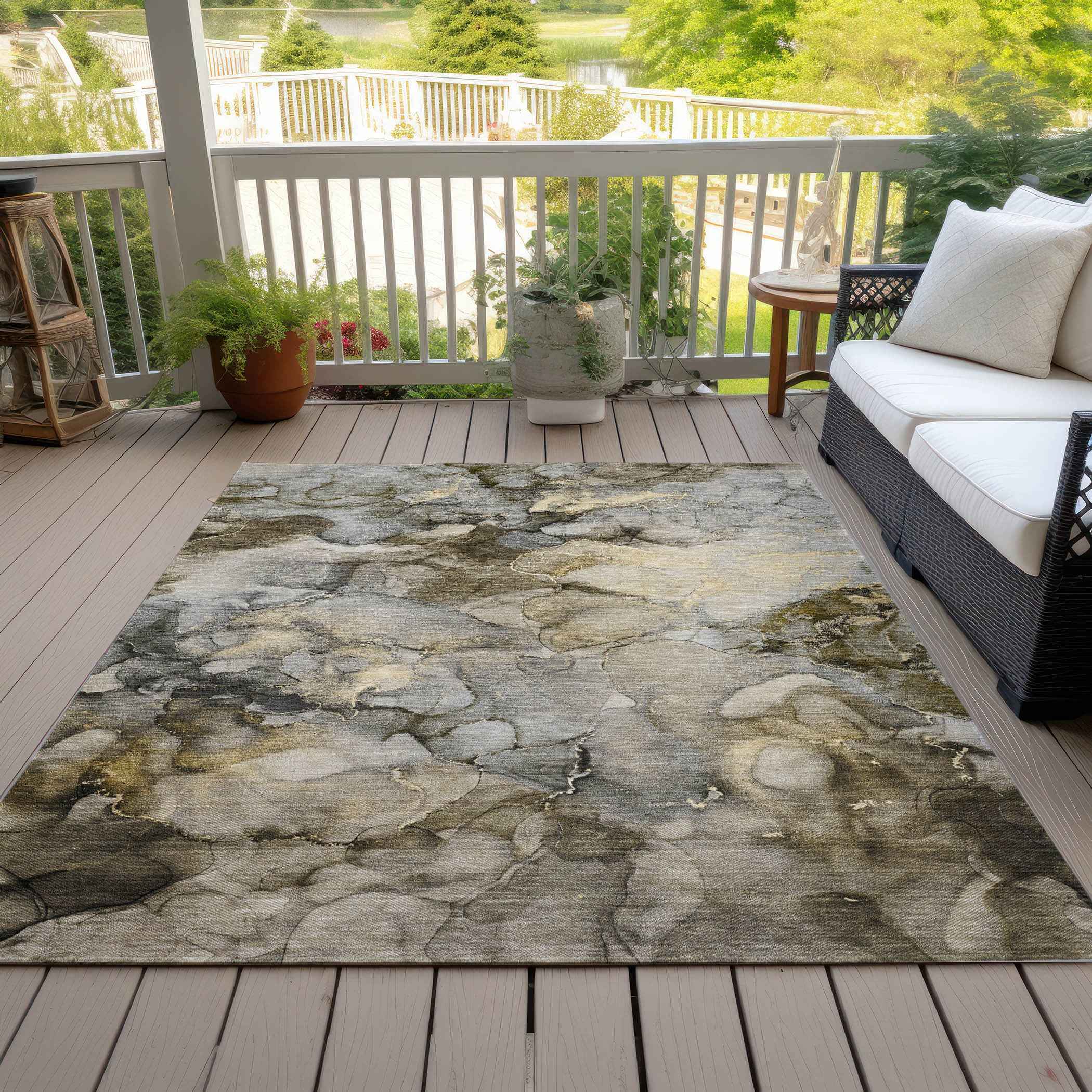 5' X 8' Pewter And Gold Abstract Washable Indoor Outdoor Area Rug