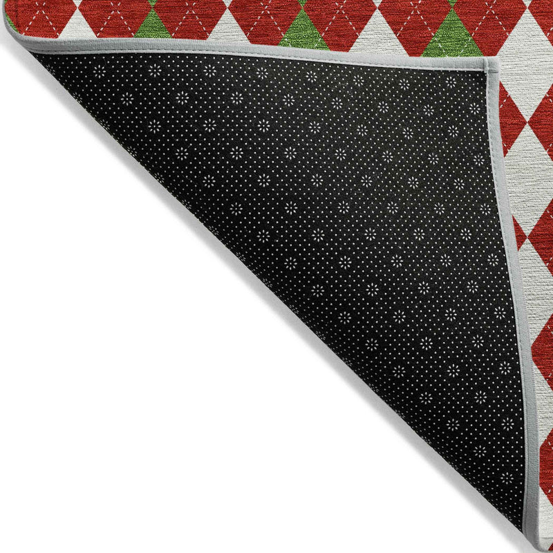 8' Red White And Green Round Argyle Washable Indoor Outdoor Area Rug